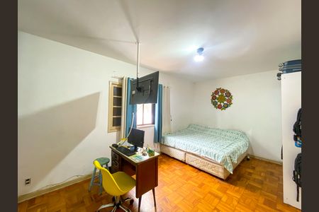Casa à venda com 171m², 3 quartos e 2 vagas Casa à venda com 171m², 3 quartos e 2 vagasSuíte