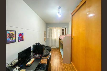 Casa à venda com 171m², 3 quartos e 2 vagas Casa à venda com 171m², 3 quartos e 2 vagasQuarto 2