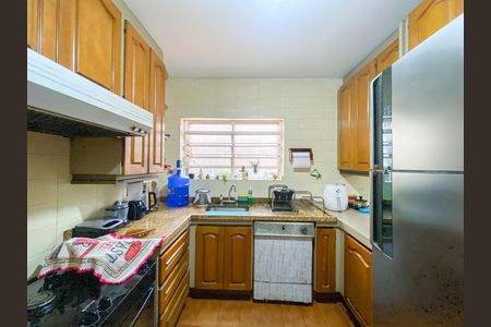 Casa à venda com 171m², 3 quartos e 2 vagas Casa à venda com 171m², 3 quartos e 2 vagasCozinha