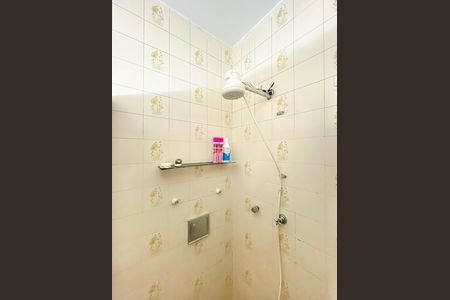 Casa à venda com 171m², 3 quartos e 2 vagas Casa à venda com 171m², 3 quartos e 2 vagasBanheiro Social