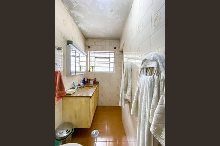 Casa à venda com 171m², 3 quartos e 2 vagas Casa à venda com 171m², 3 quartos e 2 vagasBanheiro da Suíte