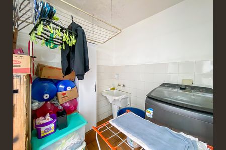 Casa à venda com 171m², 3 quartos e 2 vagas Casa à venda com 171m², 3 quartos e 2 vagasÁrea de Serviço