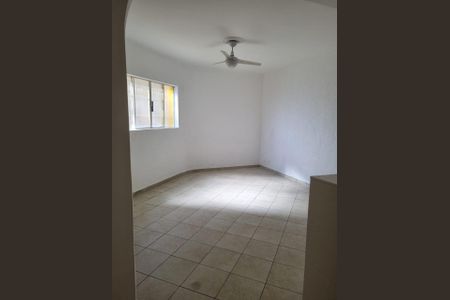 Foto 18 de casa para alugar com 2 quartos, 120m² em Vila Monumento, São Paulo