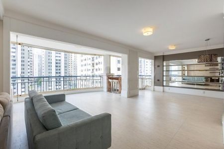 Apartamento à venda com 200m², 3 quartos e 3 vagas