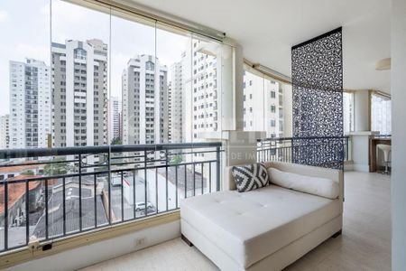 Apartamento à venda com 200m², 3 quartos e 3 vagas