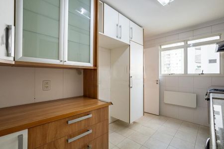 Apartamento à venda com 200m², 3 quartos e 3 vagas