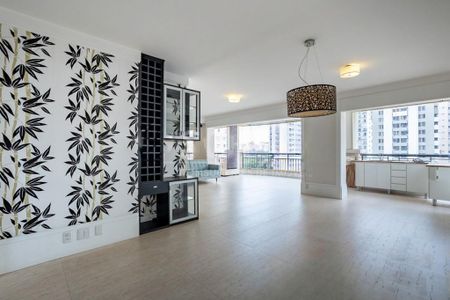 Apartamento à venda com 200m², 3 quartos e 3 vagas