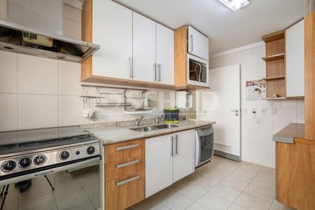 Apartamento à venda com 200m², 3 quartos e 3 vagas