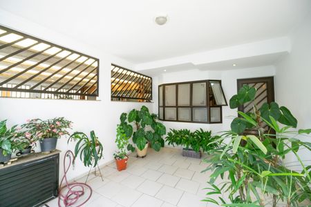 Garagem de casa à venda com 3 quartos, 100m² em Vila Gomes Cardim, São Paulo