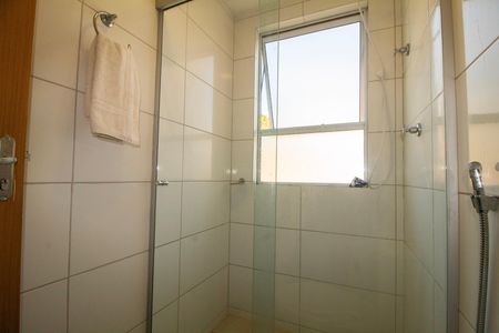Casa para alugar com 55m², 2 quartos e 1 vaga Casa para alugar com 55m², 2 quartos e 1 vagaBanheiro Social