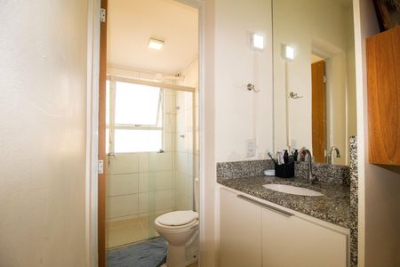 Casa para alugar com 55m², 2 quartos e 1 vaga Casa para alugar com 55m², 2 quartos e 1 vagaBanheiro Social