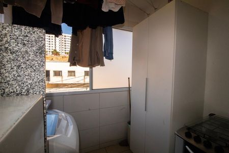 Casa para alugar com 55m², 2 quartos e 1 vaga Casa para alugar com 55m², 2 quartos e 1 vagaCozinha e Área de Serviço