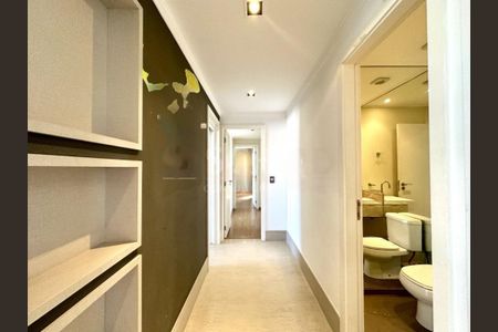 Apartamento à venda com 202m², 4 quartos e 4 vagas