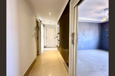 Apartamento à venda com 202m², 4 quartos e 4 vagas