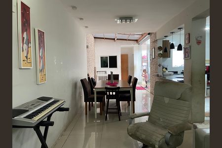 Casa à venda com 5 quartos, 180m² em Conjunto Residencial Butanta, São Paulo