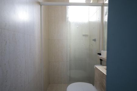 Apartamento para alugar com 70m², 2 quartos e 2 vagas Apartamento para alugar com 70m², 2 quartos e 2 vagasBanheiro