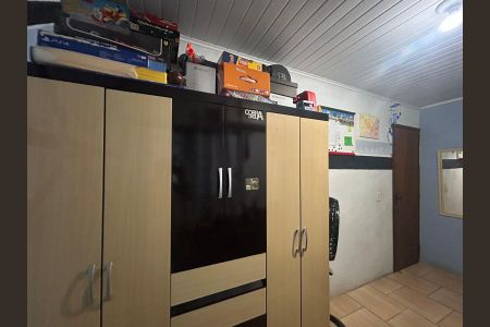 Quarto 2 de casa à venda com 2 quartos, 156m² em Guajuviras, Canoas