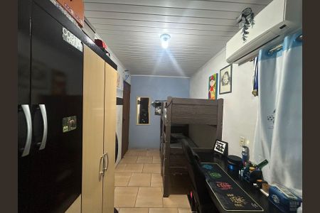 Quarto 2 de casa à venda com 2 quartos, 156m² em Guajuviras, Canoas