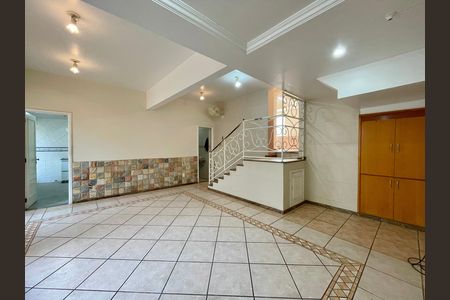 Casa para alugar com 164m², 3 quartos e 1 vaga