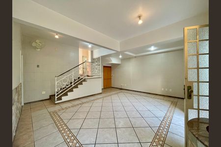 Casa para alugar com 164m², 3 quartos e 1 vaga
