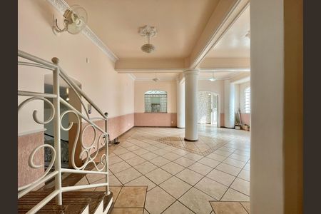 Casa para alugar com 3 quartos, 164m² em Santa Tereza, Belo Horizonte