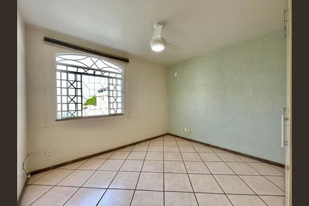 Casa para alugar com 164m², 3 quartos e 1 vaga