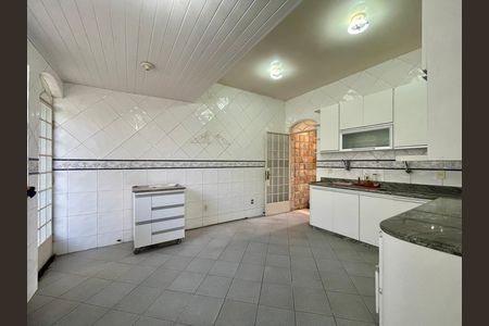 Casa para alugar com 164m², 3 quartos e 1 vaga