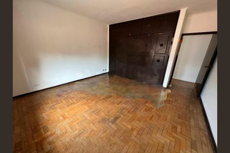 Casa à venda com 4 quartos, 250m² em Granja Julieta, São Paulo