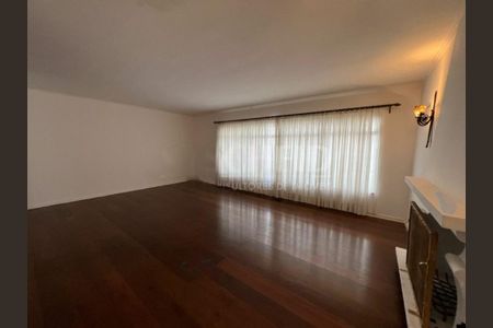 Casa à venda com 4 quartos, 250m² em Granja Julieta, São Paulo