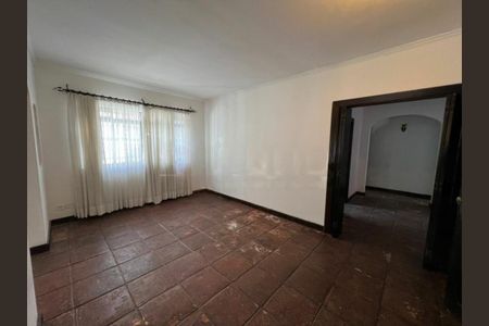 Casa à venda com 4 quartos, 250m² em Granja Julieta, São Paulo