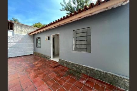 Casa à venda com 4 quartos, 250m² em Granja Julieta, São Paulo