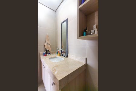 Apartamento à venda com 59m², 2 quartos e 1 vaga Apartamento à venda com 59m², 2 quartos e 1 vagaBanheiro