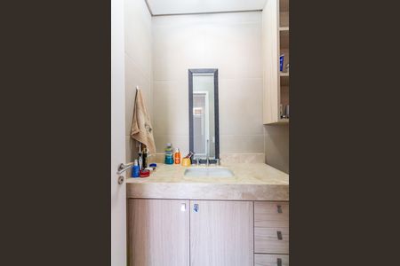 Apartamento à venda com 59m², 2 quartos e 1 vaga Apartamento à venda com 59m², 2 quartos e 1 vagaBanheiro