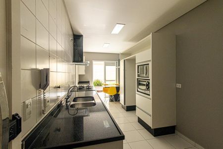 Apartamento para alugar com 165m², 4 quartos e 3 vagas Apartamento para alugar com 165m², 4 quartos e 3 vagasCozinha