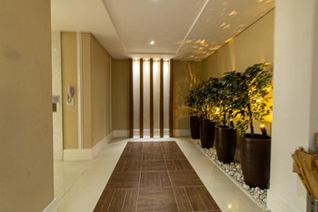Apartamento para alugar com 165m², 4 quartos e 3 vagas Apartamento para alugar com 165m², 4 quartos e 3 vagasHall de entrada