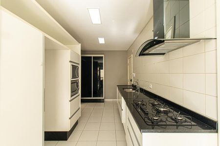 Apartamento para alugar com 165m², 4 quartos e 3 vagas Apartamento para alugar com 165m², 4 quartos e 3 vagasCozinha