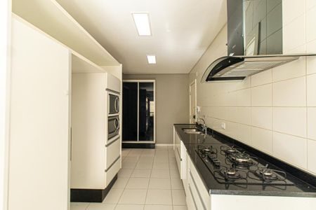 Apartamento para alugar com 165m², 4 quartos e 3 vagas Apartamento para alugar com 165m², 4 quartos e 3 vagasCozinha