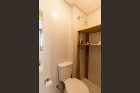 Apartamento para alugar com 165m², 4 quartos e 3 vagas Apartamento para alugar com 165m², 4 quartos e 3 vagasBanheiro de Serviço