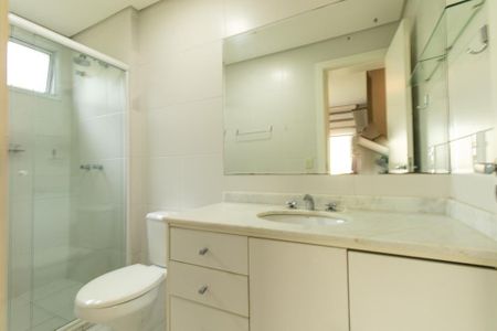 Apartamento para alugar com 165m², 4 quartos e 3 vagas Apartamento para alugar com 165m², 4 quartos e 3 vagasBanheiro da Suite 1