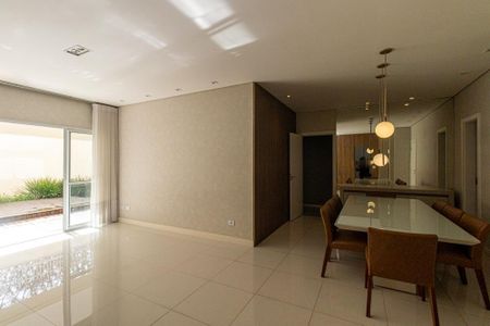 Apartamento para alugar com 165m², 4 quartos e 3 vagas Apartamento para alugar com 165m², 4 quartos e 3 vagasSala