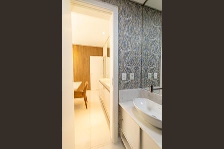 Apartamento para alugar com 165m², 4 quartos e 3 vagas Apartamento para alugar com 165m², 4 quartos e 3 vagasLavabo