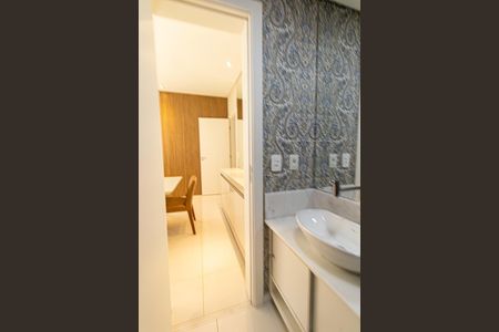 Apartamento para alugar com 165m², 4 quartos e 3 vagas Apartamento para alugar com 165m², 4 quartos e 3 vagasLavabo