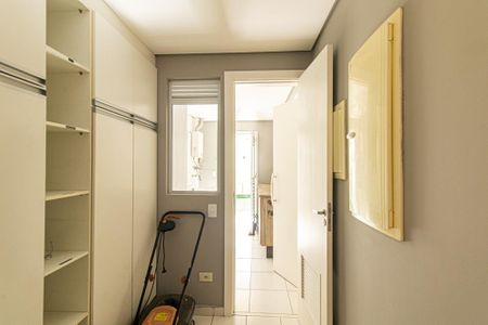 Apartamento para alugar com 165m², 4 quartos e 3 vagas Apartamento para alugar com 165m², 4 quartos e 3 vagasÁrea de Serviço