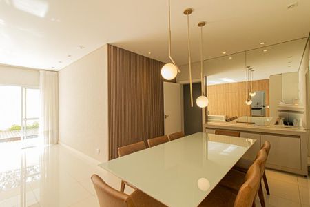 Apartamento para alugar com 165m², 4 quartos e 3 vagas Apartamento para alugar com 165m², 4 quartos e 3 vagasSala