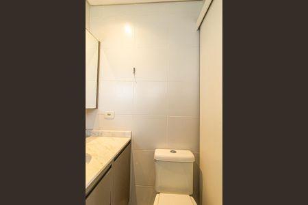 Apartamento para alugar com 165m², 4 quartos e 3 vagas Apartamento para alugar com 165m², 4 quartos e 3 vagasBanheiro da Suite 2