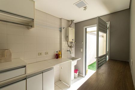 Apartamento para alugar com 165m², 4 quartos e 3 vagas Apartamento para alugar com 165m², 4 quartos e 3 vagasÁrea de Serviço