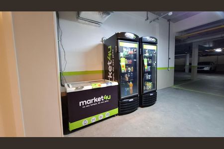 Apartamento à venda com 93m², 3 quartos e 2 vagas Apartamento à venda com 93m², 3 quartos e 2 vagasÁrea comum - Mini mercado