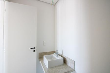 Apartamento à venda com 93m², 3 quartos e 2 vagas Apartamento à venda com 93m², 3 quartos e 2 vagasBanheiro social