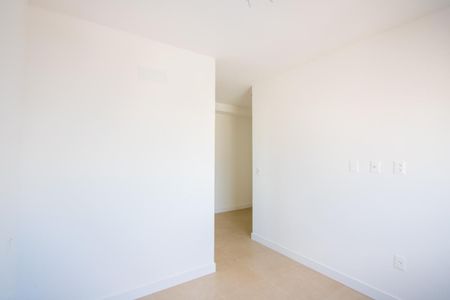 Apartamento à venda com 93m², 3 quartos e 2 vagas Apartamento à venda com 93m², 3 quartos e 2 vagasQuarto 1 - Suíte