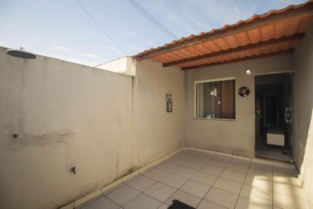 Casa para alugar com 60m², 1 quarto e 1 vaga Casa para alugar com 60m², 1 quarto e 1 vagaGaragem